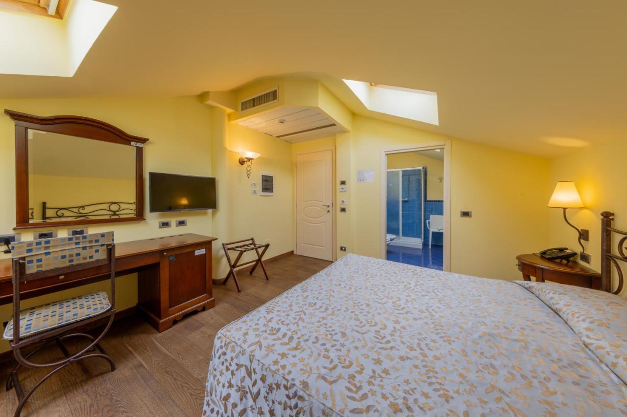 Standard Double or Twin Room Attic